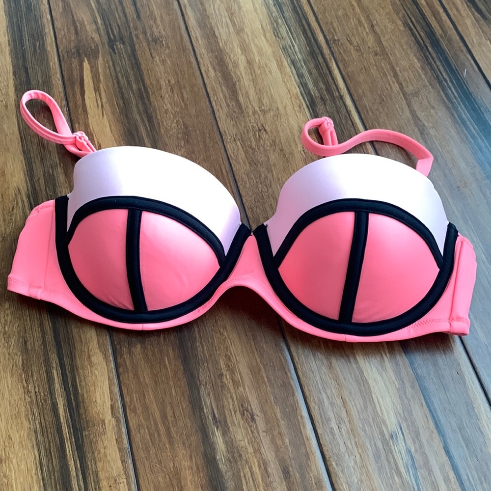 EUC VS Bikini Top